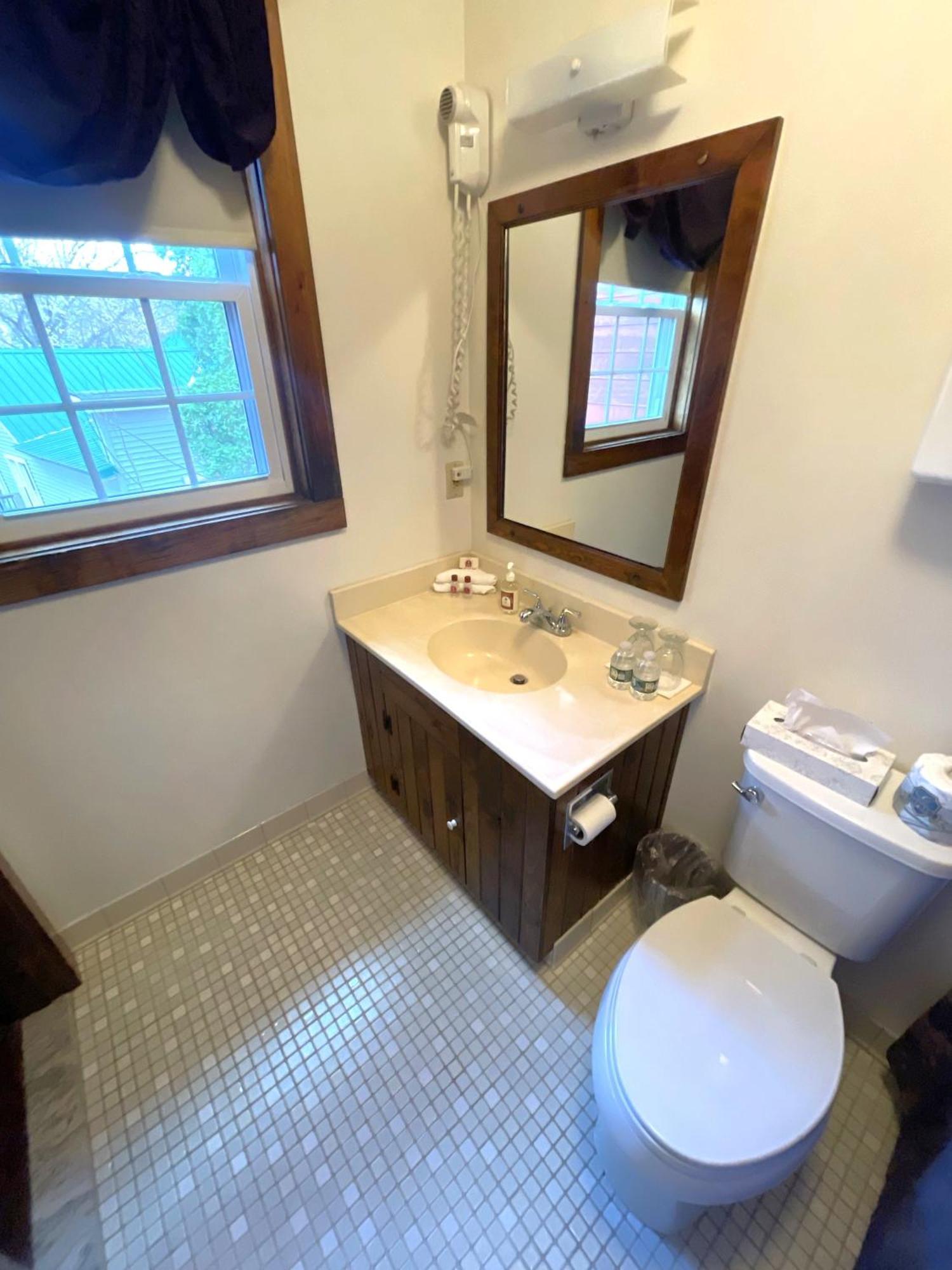 La Perla Restaurant & Country Inn Averill Park المظهر الخارجي الصورة
